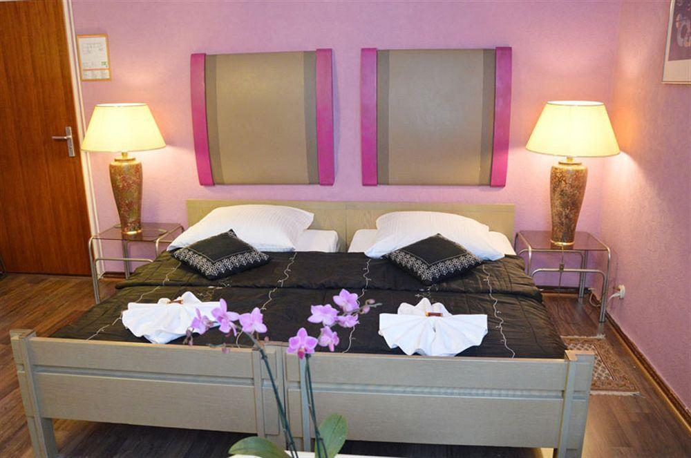Pension Ingeborg เบอร์ลิน ภายนอก รูปภาพ